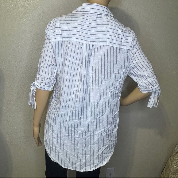 NWT BCBGeneration Faux Wrap 3/4 Sleeve Striped Blouse White Black Size XS - Picture 6 of 16